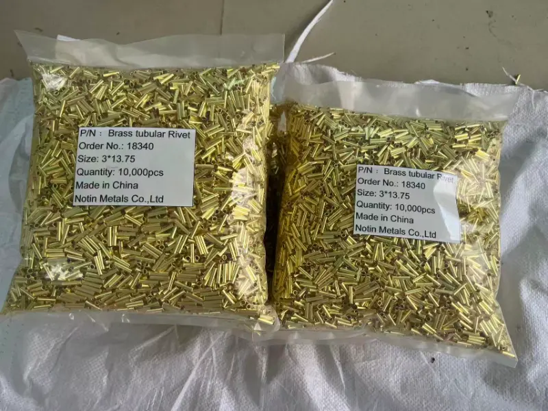 Pesanan Contoh untuk Tubular Rivets Menuju ke UK