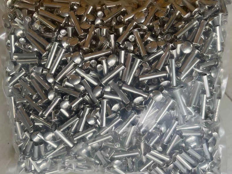 Nuote Metals Menghantar Rivet Separuh Tiub ke Mexico – Untuk Perabot Lipat, Semburan Garam 24j Lulus