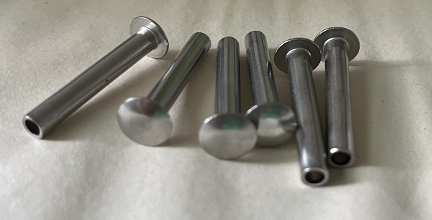 Nuote Metals Menghantar Sampel Rivet Keluli Tahan Karat ke Poland – Termasuk Data Ujian Penuh