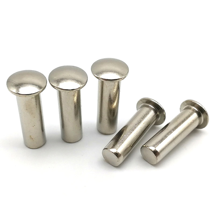 Rivet pepejal keluli